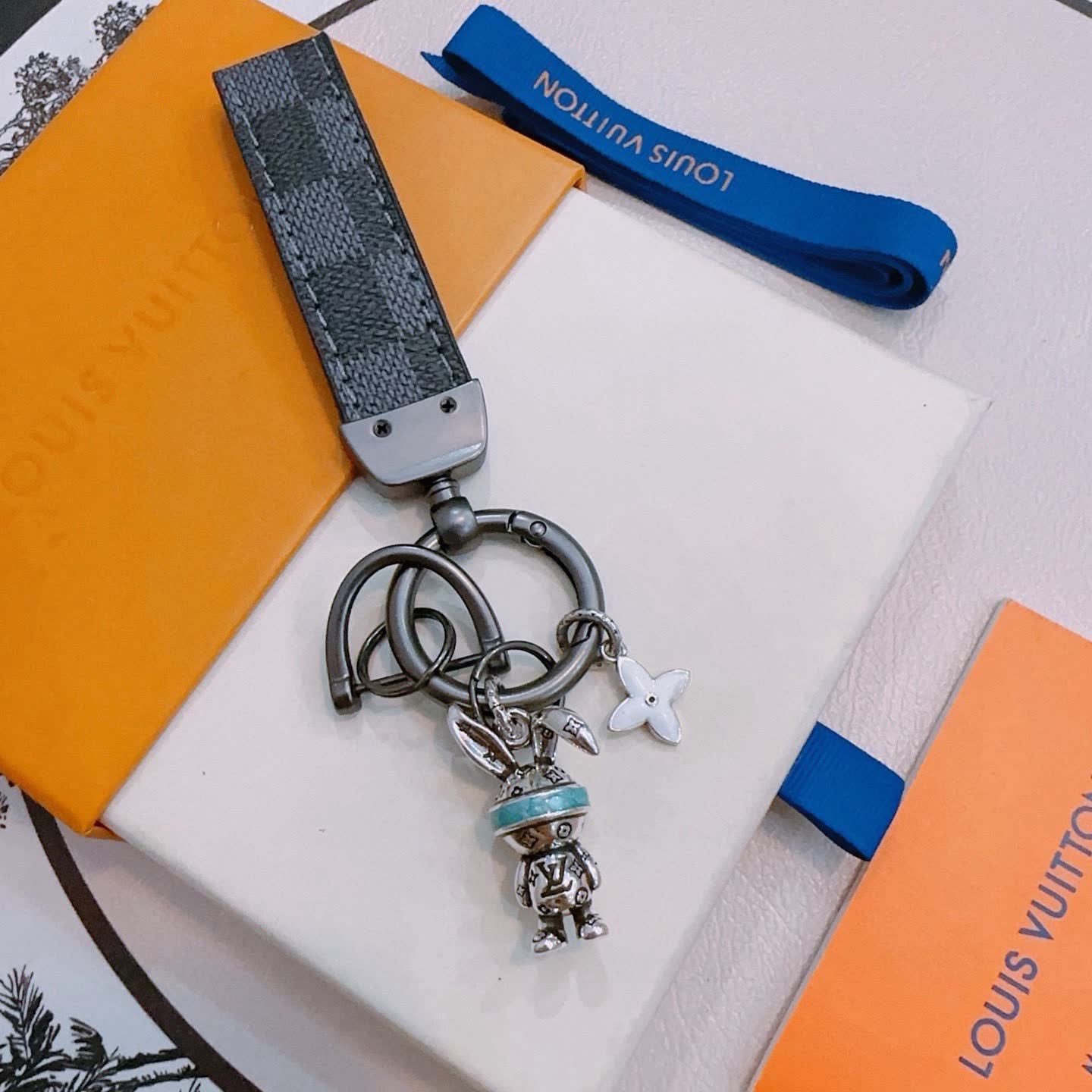 Louis Vuitton M31051 Key Ring